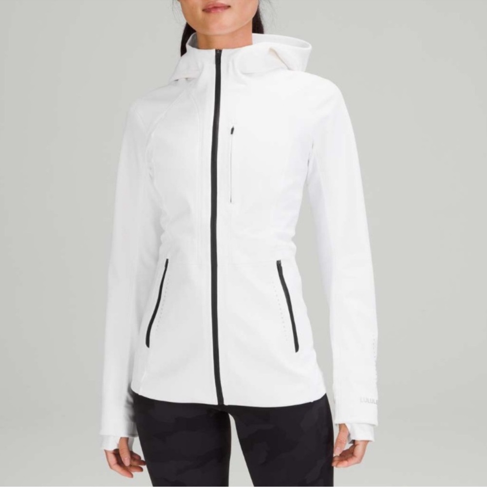 Lululemon Cross Chill Jacket RepelShell in White Size 4